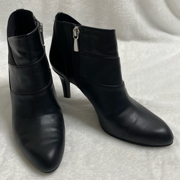 Michael Shoes - MICHAEL  black 3” heeled booties size 8